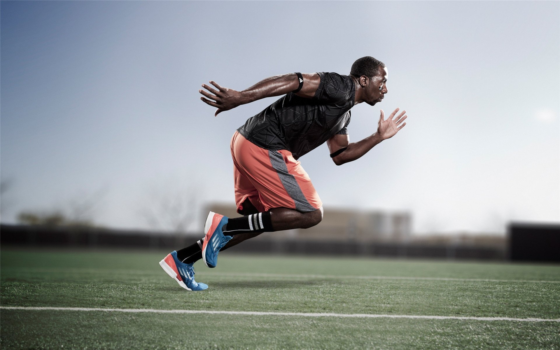 “泥泞与火花：越野赛段的极限考验”，泥泞越野游戏